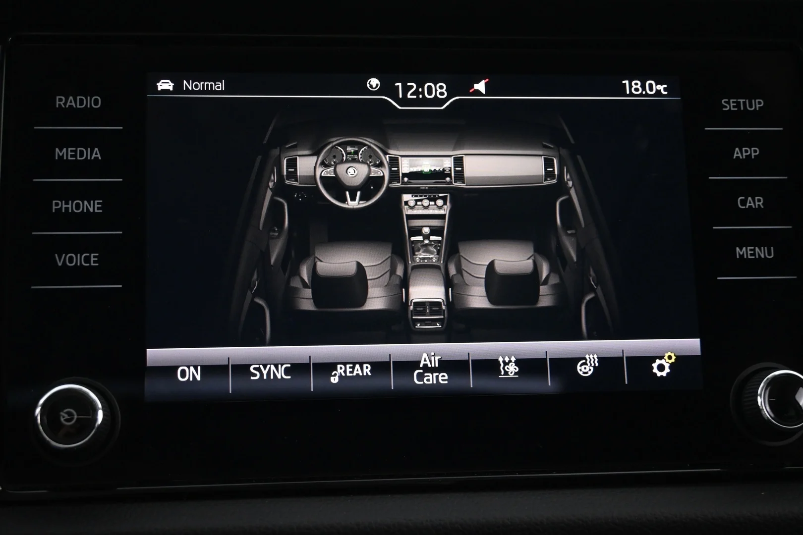 Car Image - 1Y4iDyslS0i4sURLlJblEF