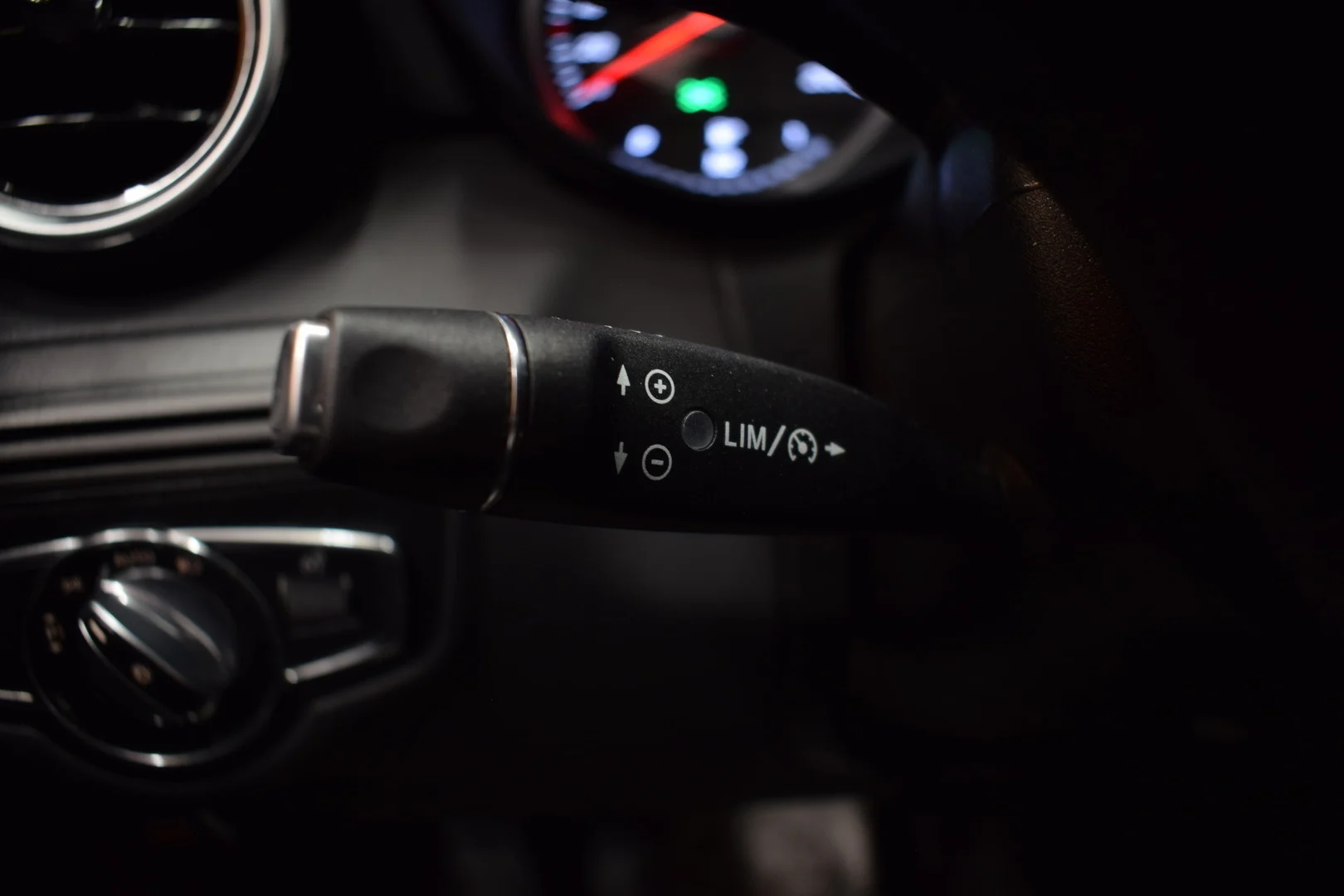 Car Image - 2opp4QZbEjNuo3QmxUmnkd