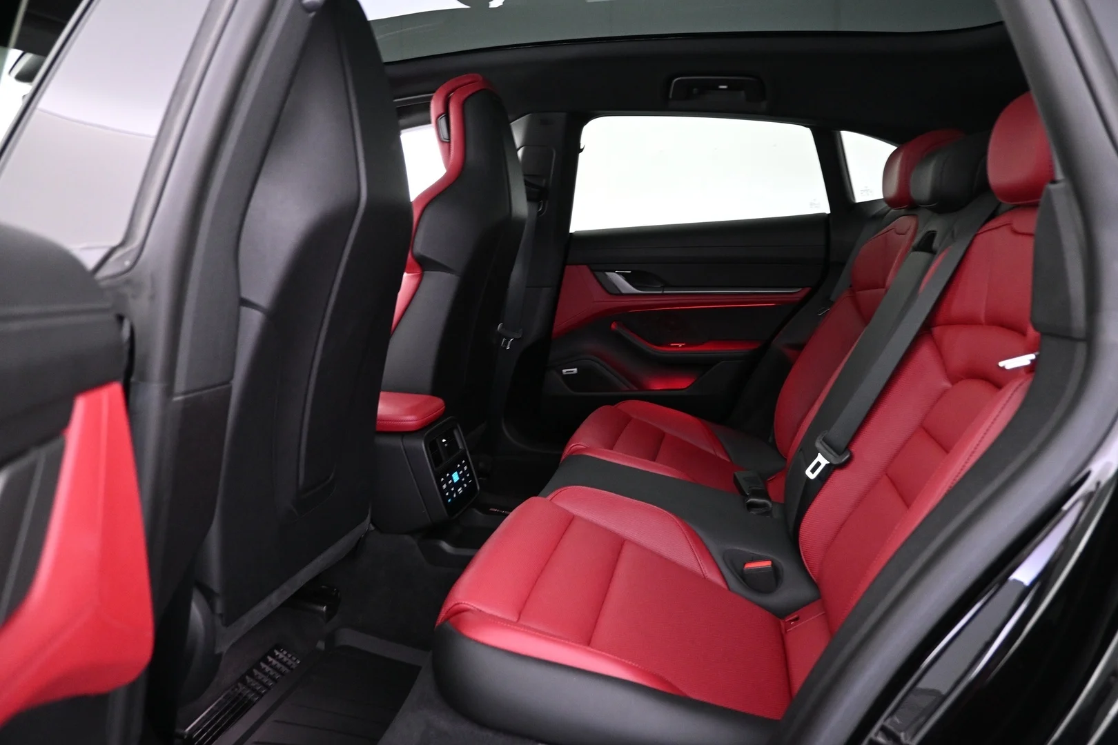 Car Image - 5z5w8kFEEjBktXlz5g6mZ6