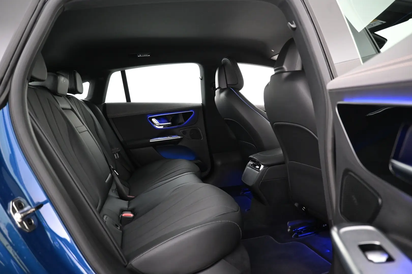 Car Image - 5LissfvYgwBpZxQ9PFOnBz