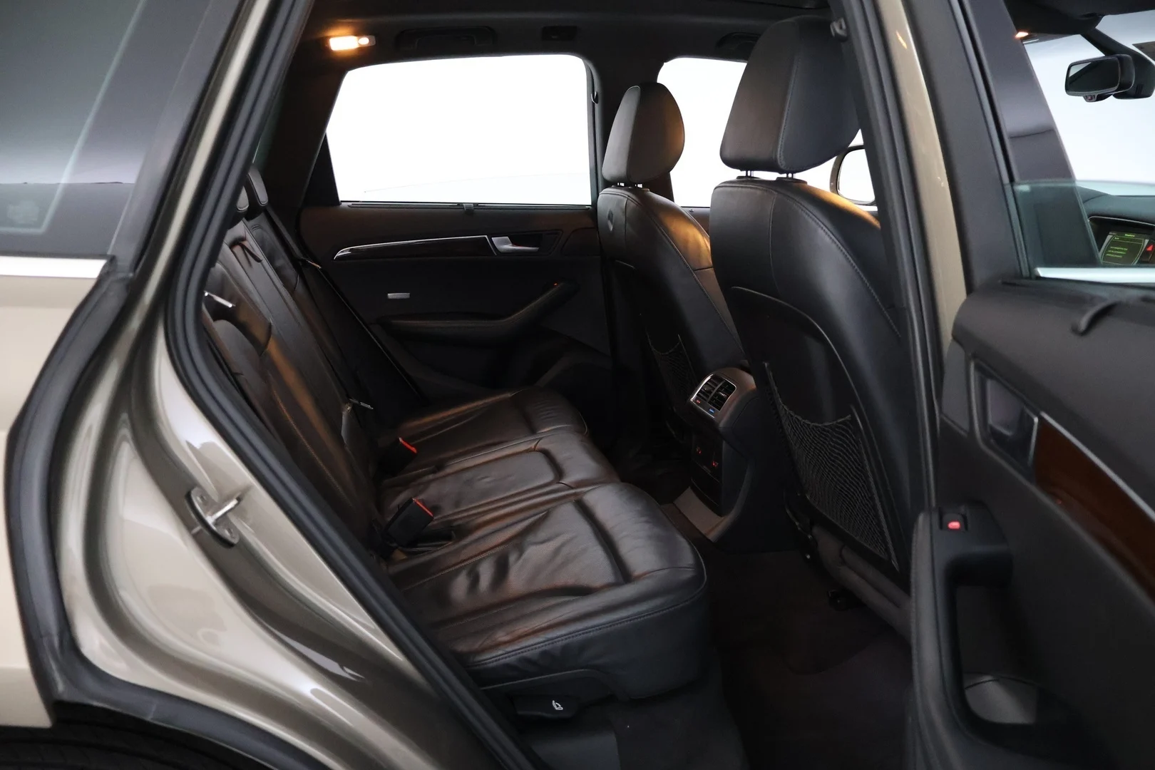 Car Image - vPggV2H0sGDfsbbsVqUgN