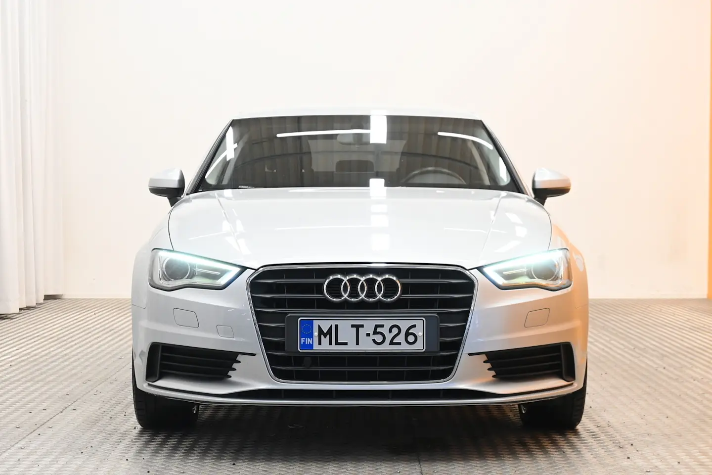 Car Image - 2DLiovpphyfwaRoSY4IEYE