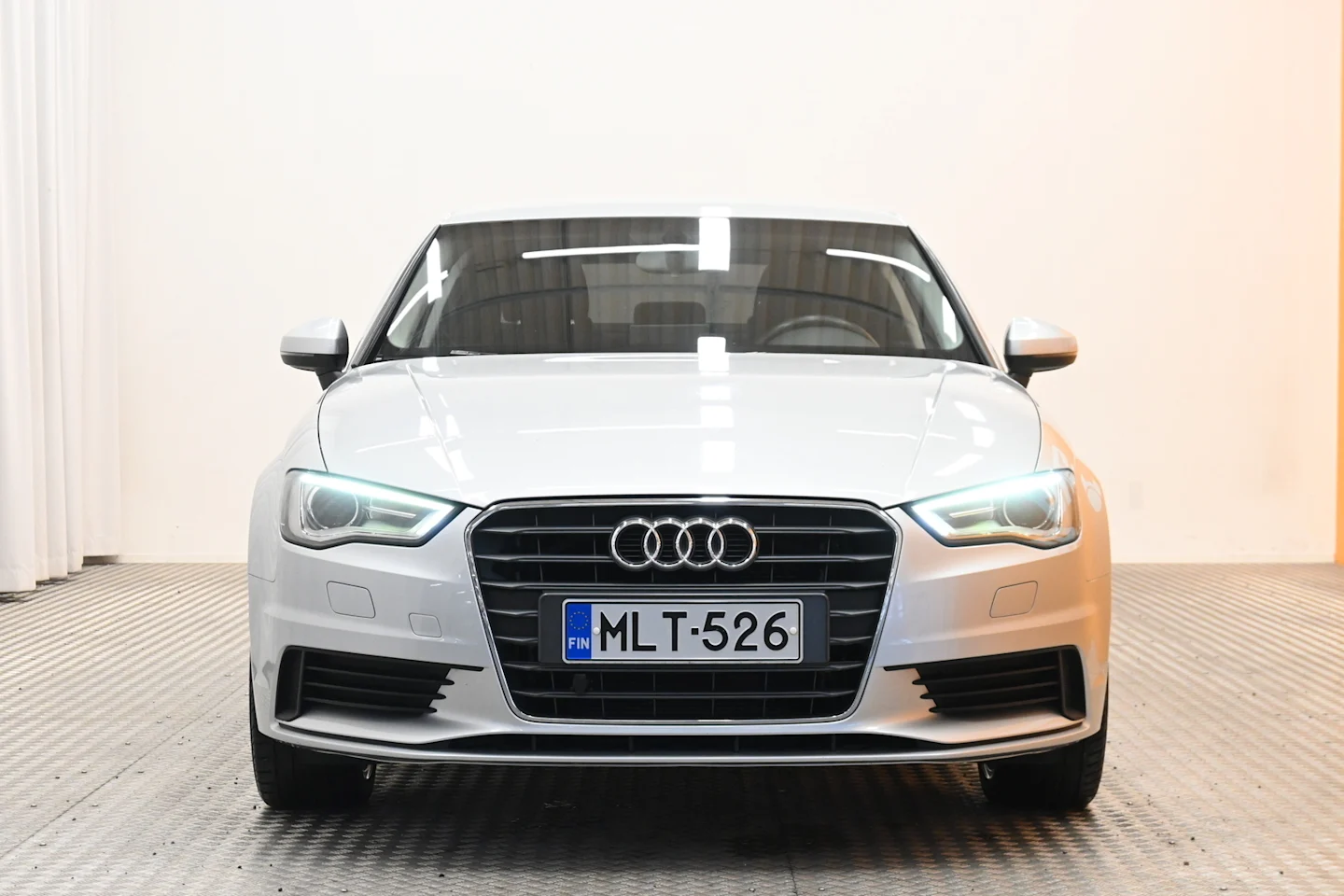 Car Image - 2DLiovpphyfwaRoSY4IEYE