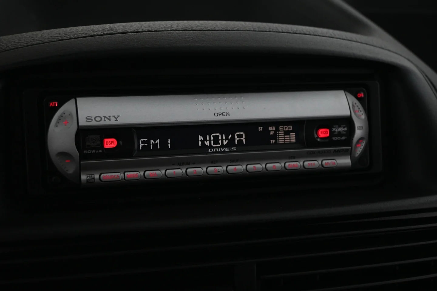 Car Image - Bq50COcCHtyH44y1wFuEy