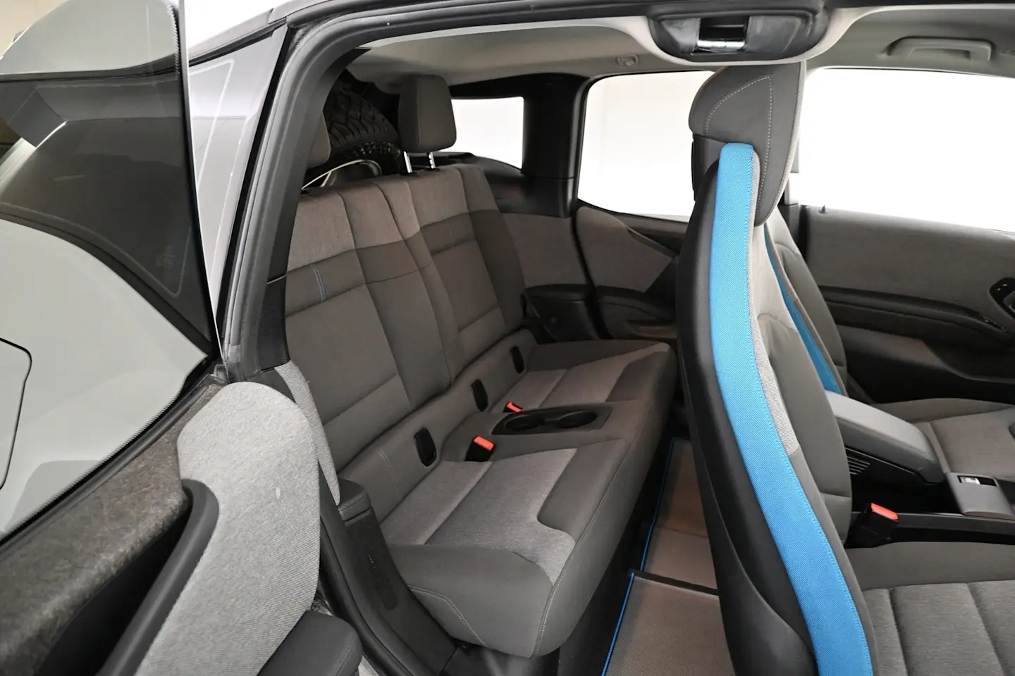 Car Image - 5O0oIB1f76HX5tRnqiEFp3
