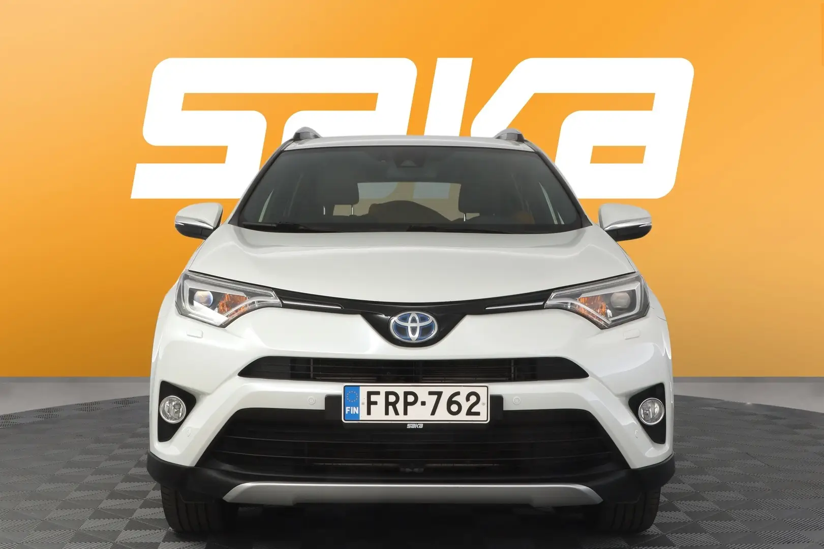 Car Image - 36V0vPAa9UmnYlAErTnEcO