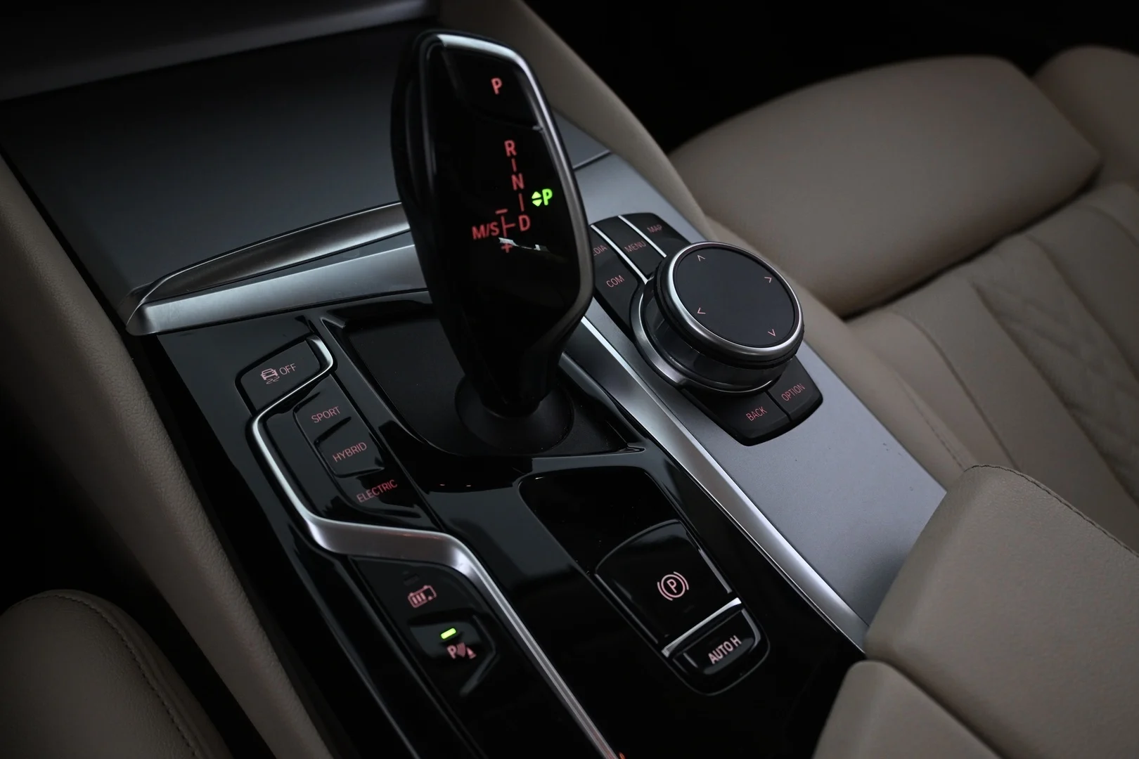 Car Image - 2fYklMbXYF3N2ZTMu7Bg2n