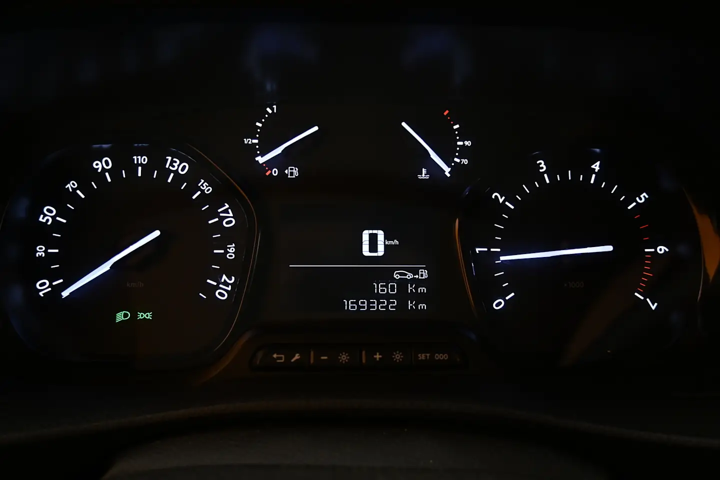Car Image - 1kX3VQB4ncQfCmPfe7slfB
