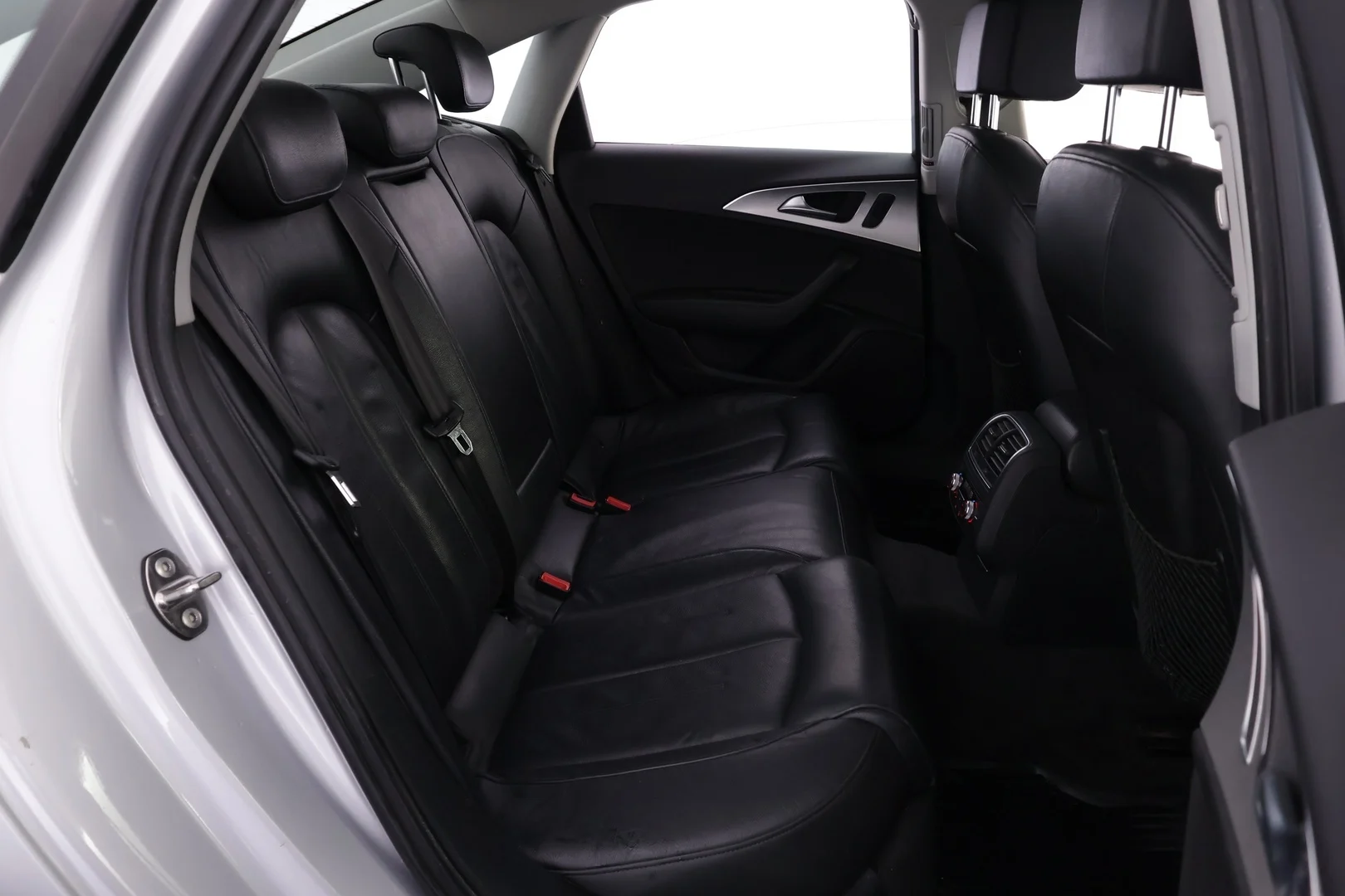 Car Image - 4qFbA3lziB0ZsregzUZJl0