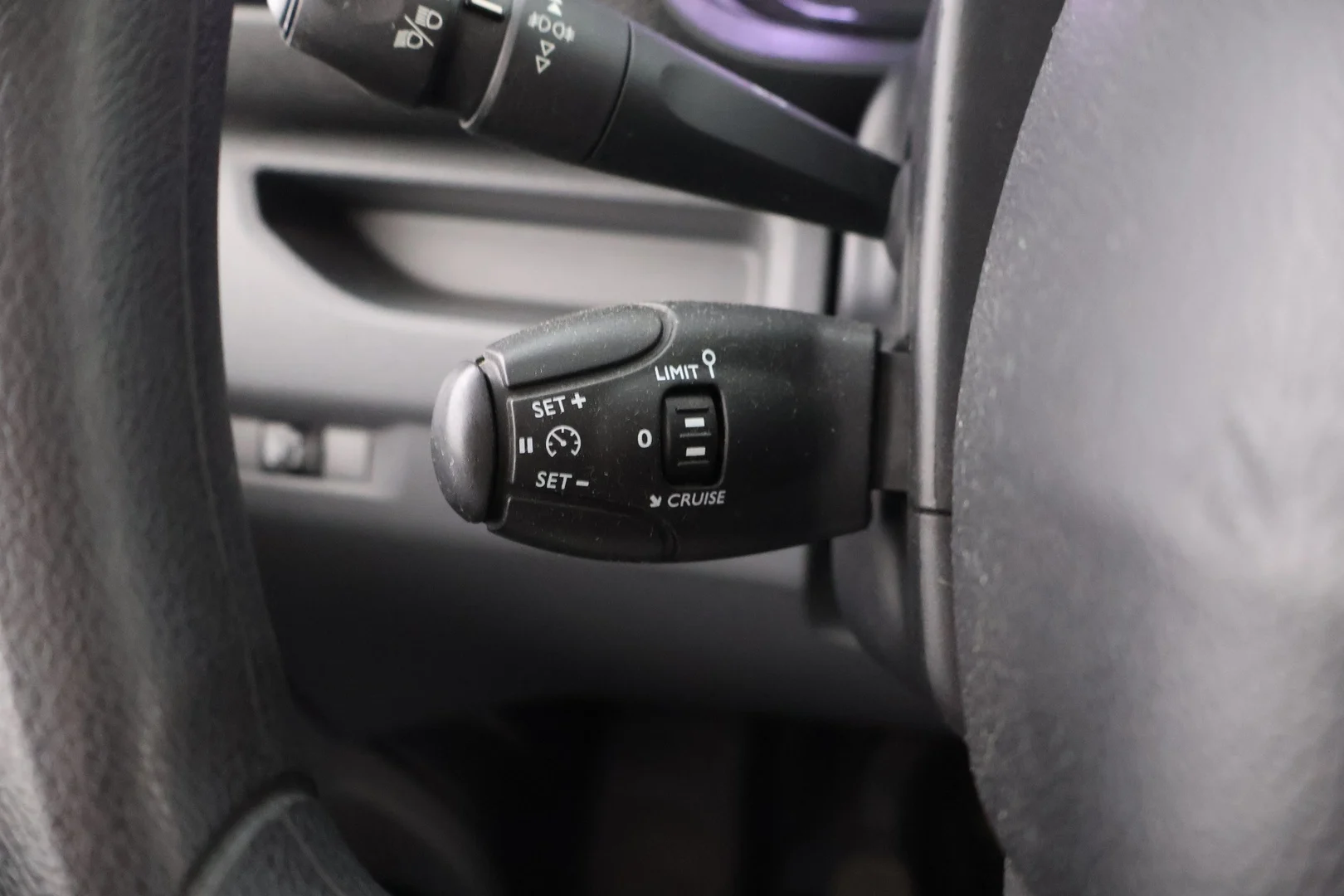 Car Image - 6gx7Bd03c8TBXD7W5N8Zib