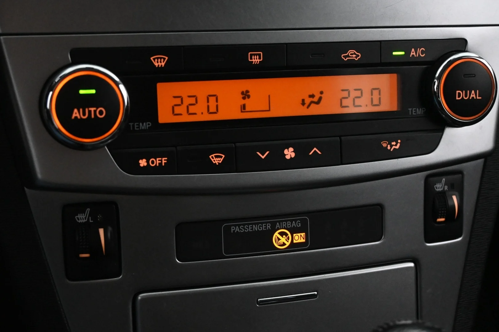 Car Image - 4vi1CxYAZ2D1GC4u1LtX85