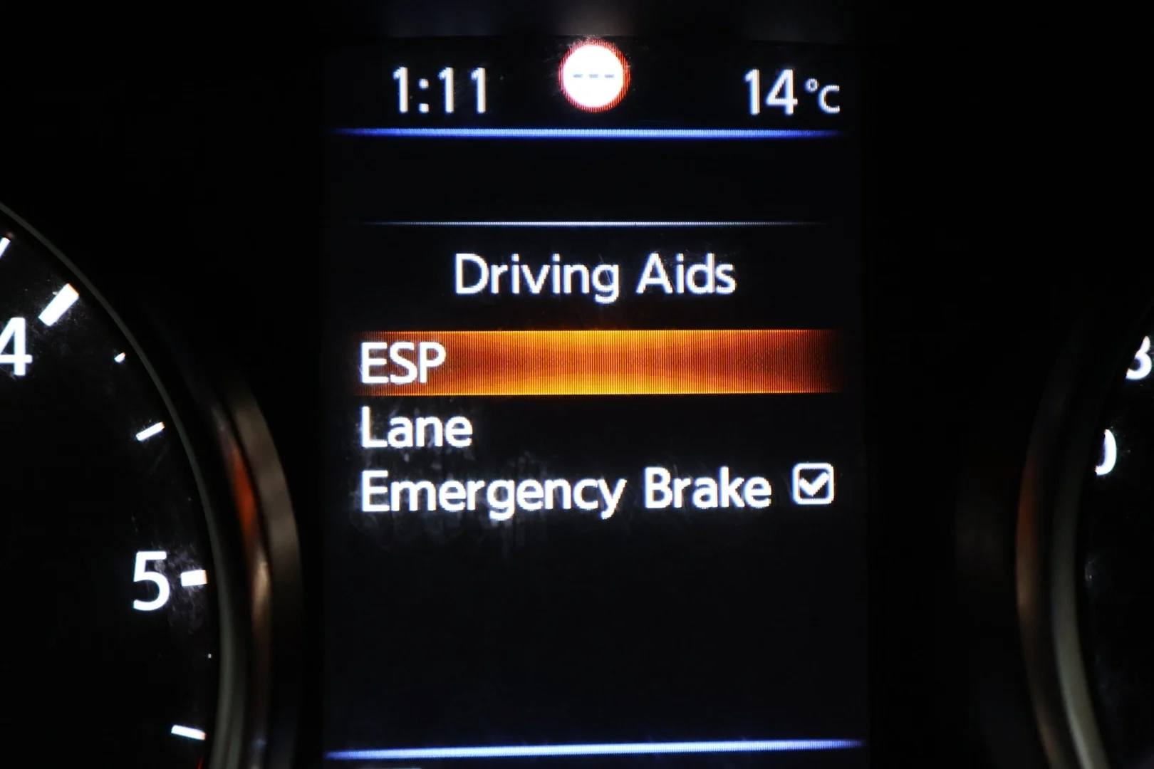 Car Image - 1pKFR9TcvWvGrY695XXTbs