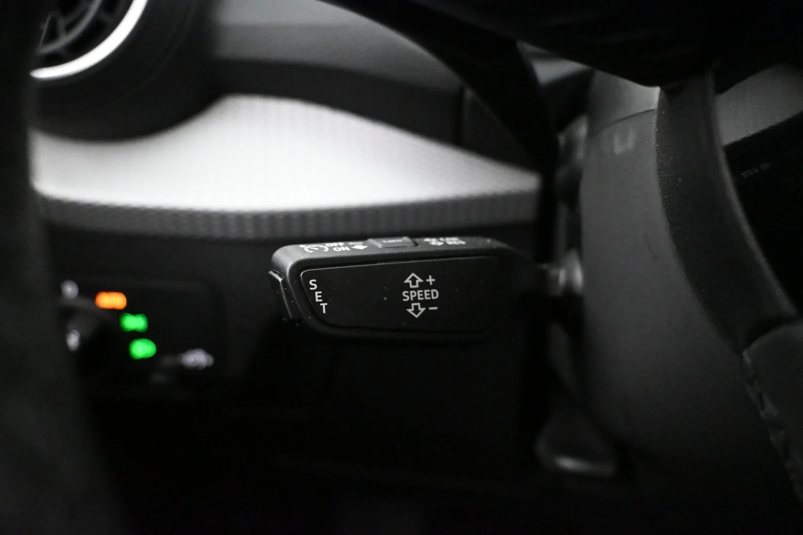 Car Image - 5eiHw89qvPjV2UumczQ2ye