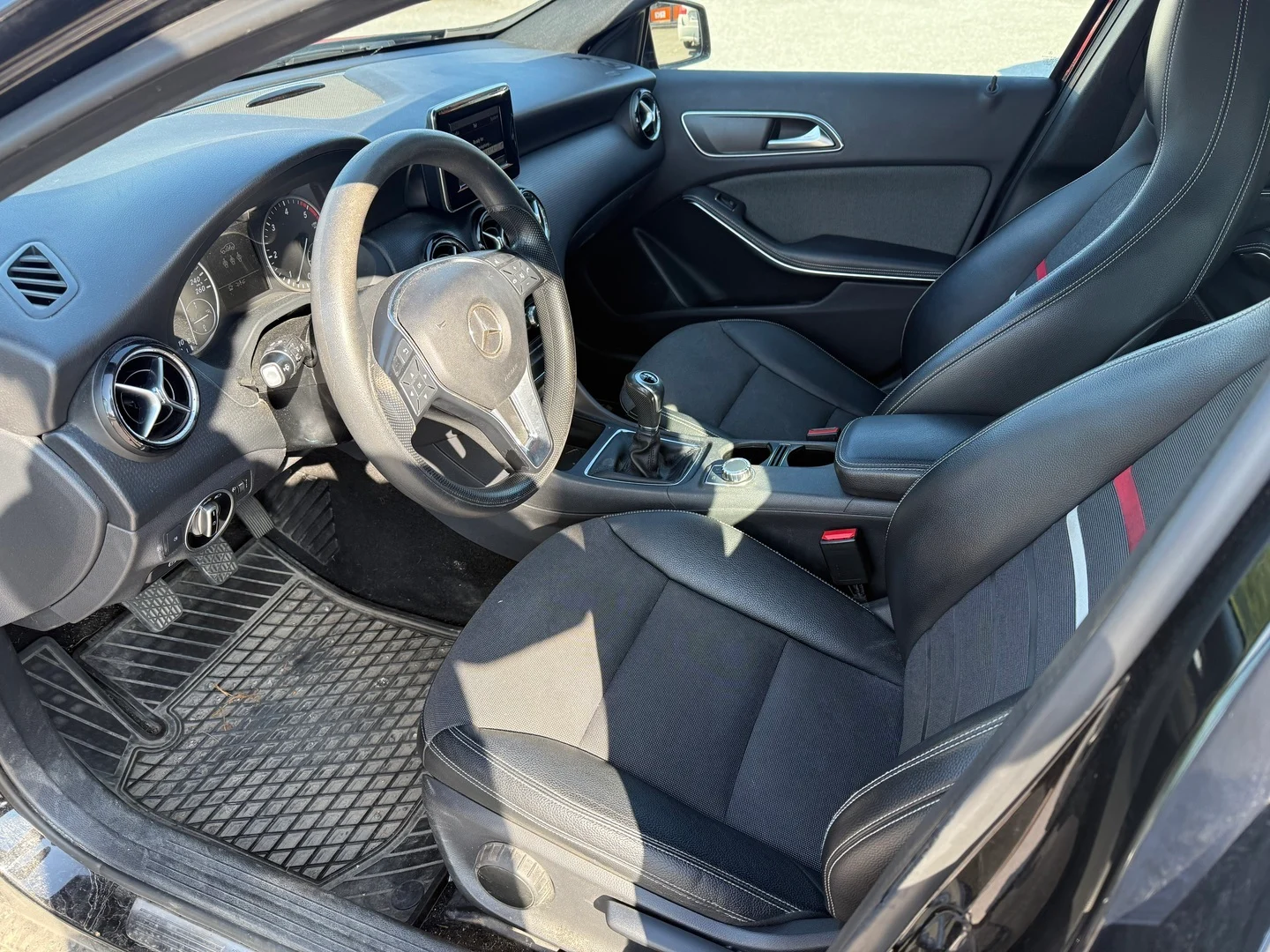 Car Image - eeolmaVMyUu8oWqngJGAc