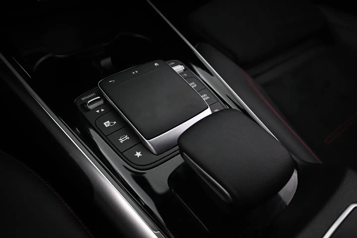 Car Image - mUAtiZxVe7UanAkErpDUX