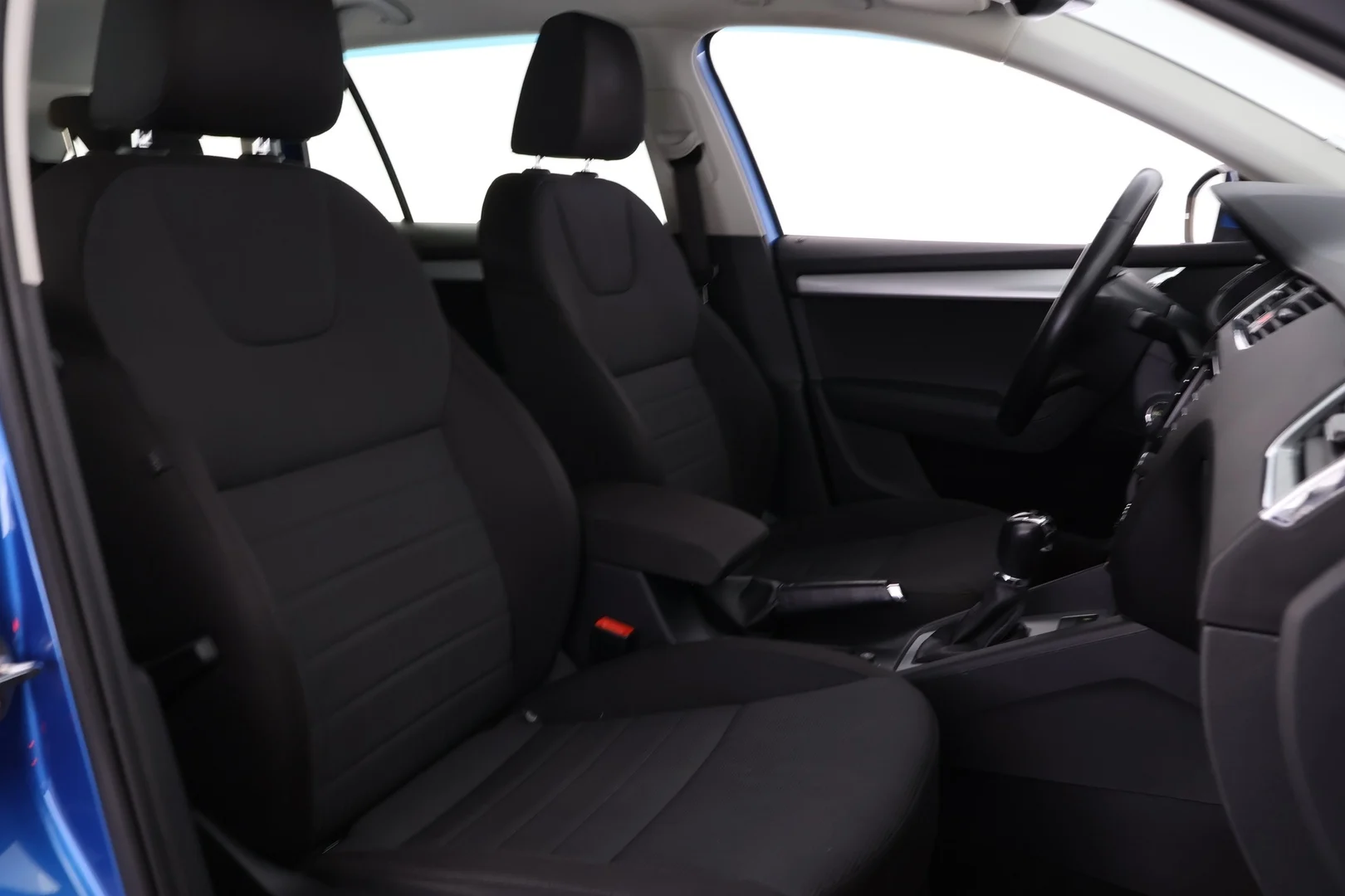 Car Image - 1KuFQjbEEaepXoIhdK35Oo