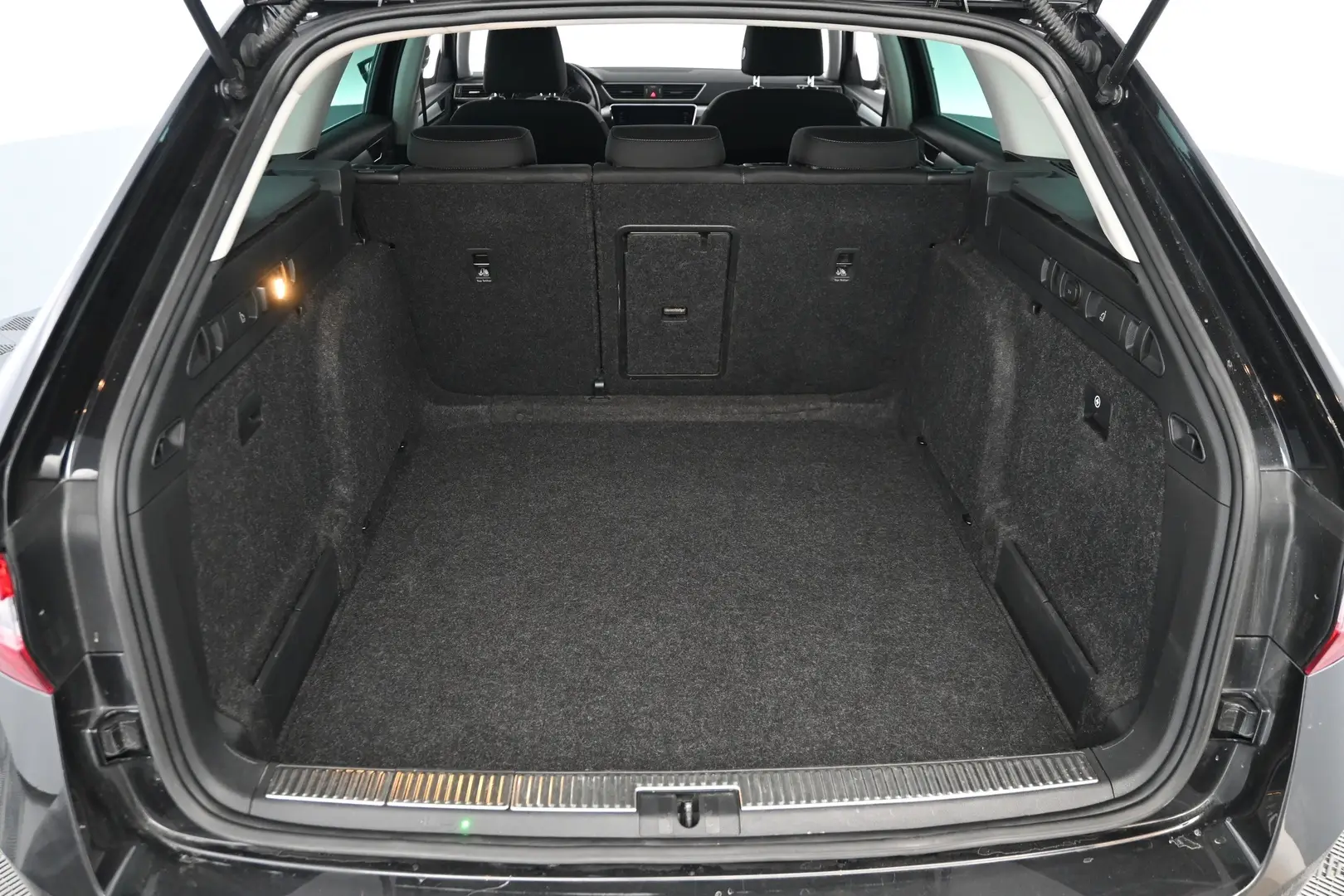 Car Image - 4pcGifHvjQoyo8zvudFfIZ