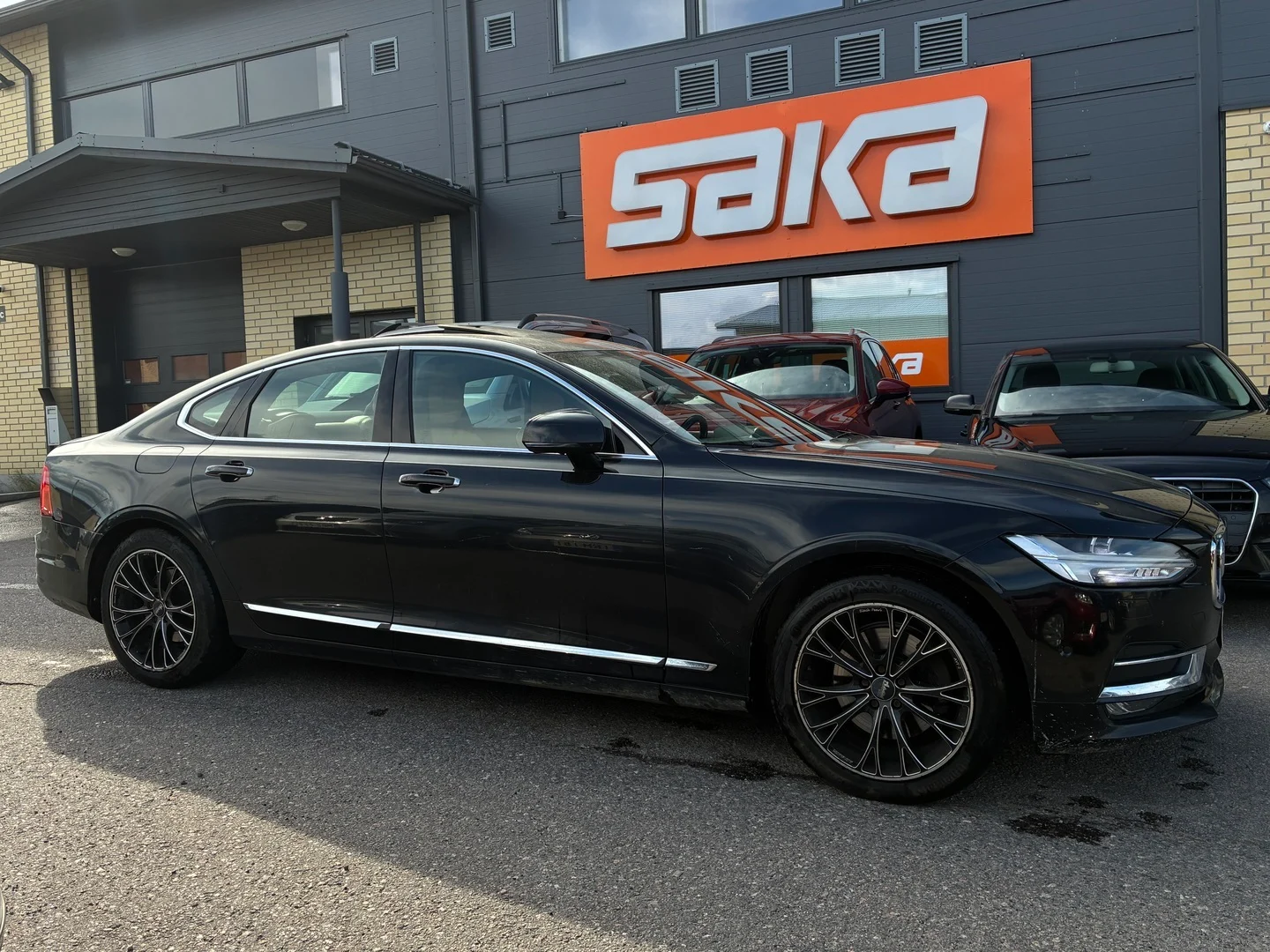Car Image - 6pwJ9hmPKE05ZferYpB1q