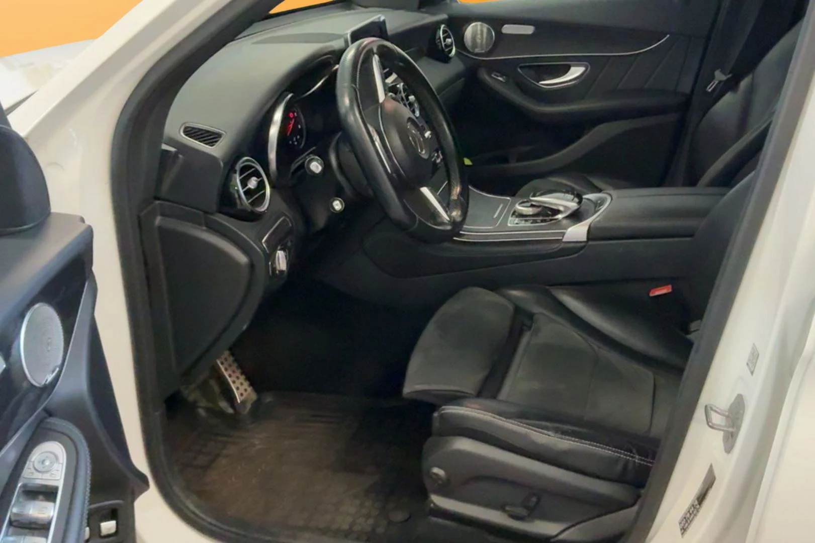 Car Image - 4lu20MgVAkXzoFjQQiwqmZ