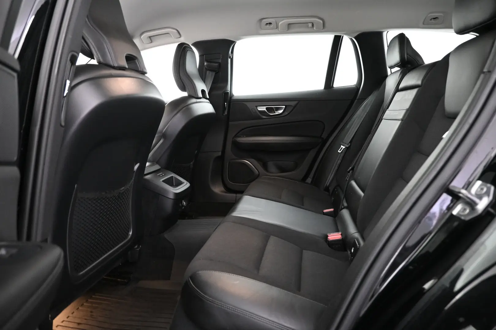 Car Image - 7d4dnpzTr6G5Xq8Xdor9F5