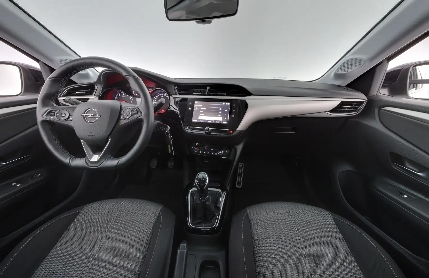 Car Image - VduUhebMctEXxyM7xrY2H