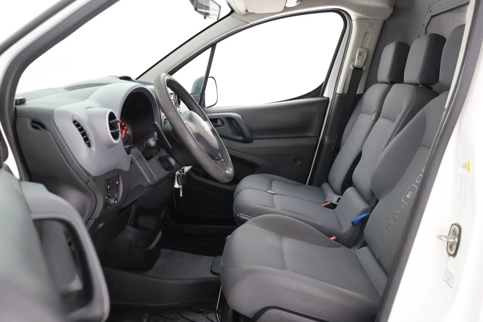 Car Image - hsSDutGJRiwnzyGedp9Sx