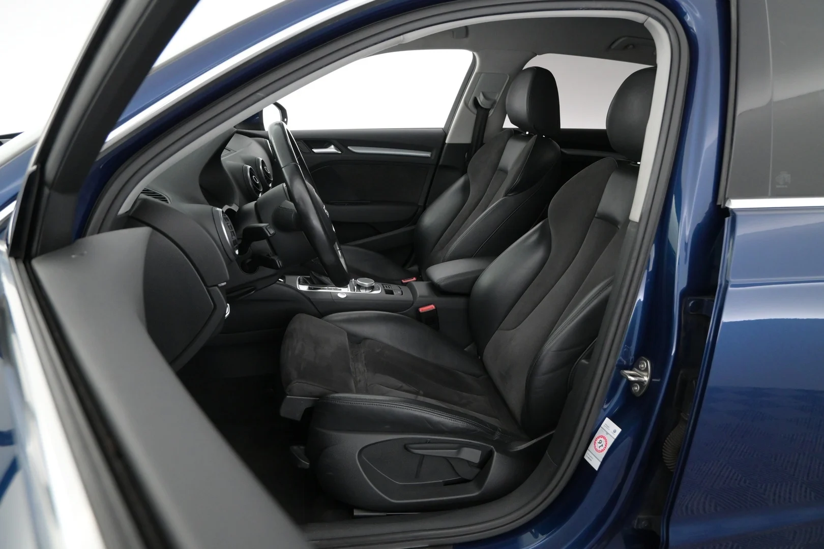 Car Image - 6wDI4NwhUCVCSb34MwqtRw