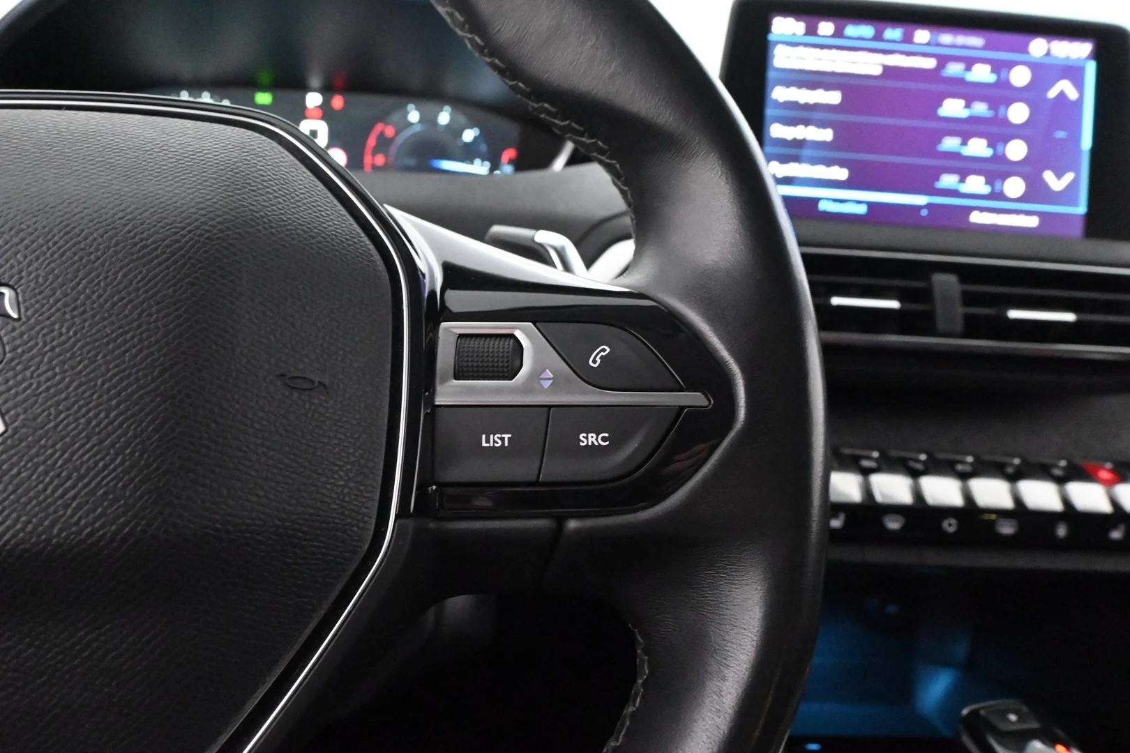 Car Image - 7oAM0jf9lQlM3rWXaFCNpN