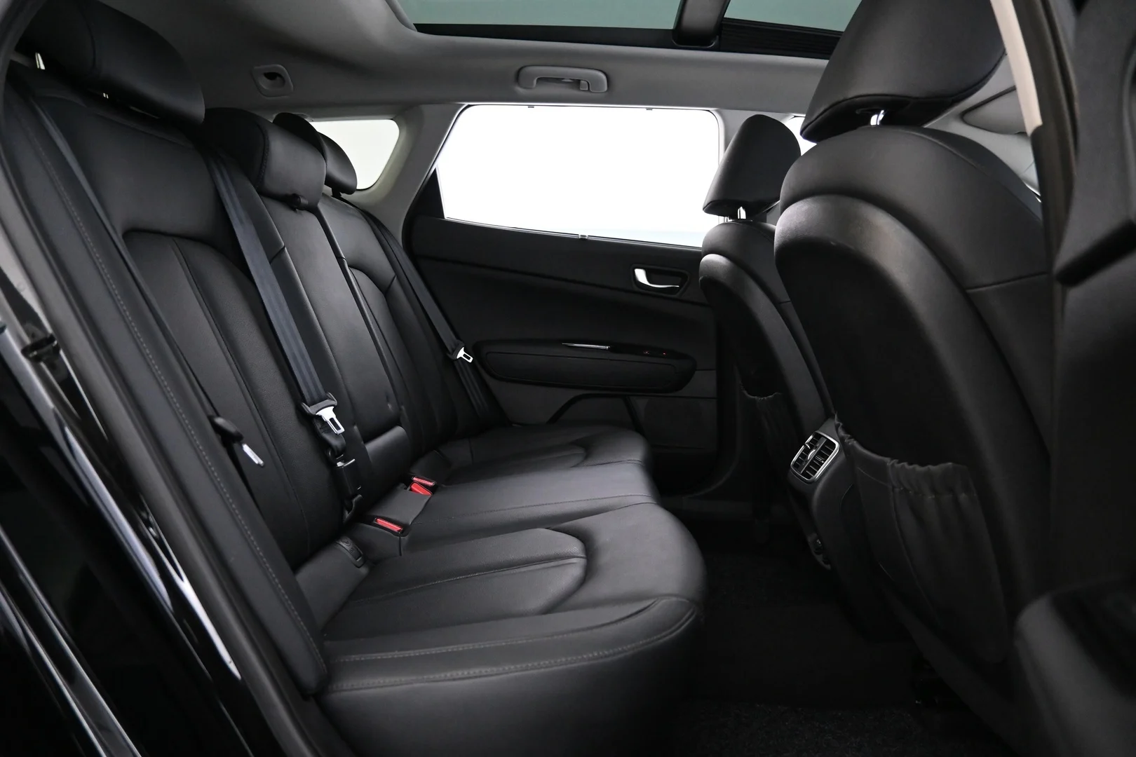 Car Image - 43MmoCU84Y2EbzstHXfFeK