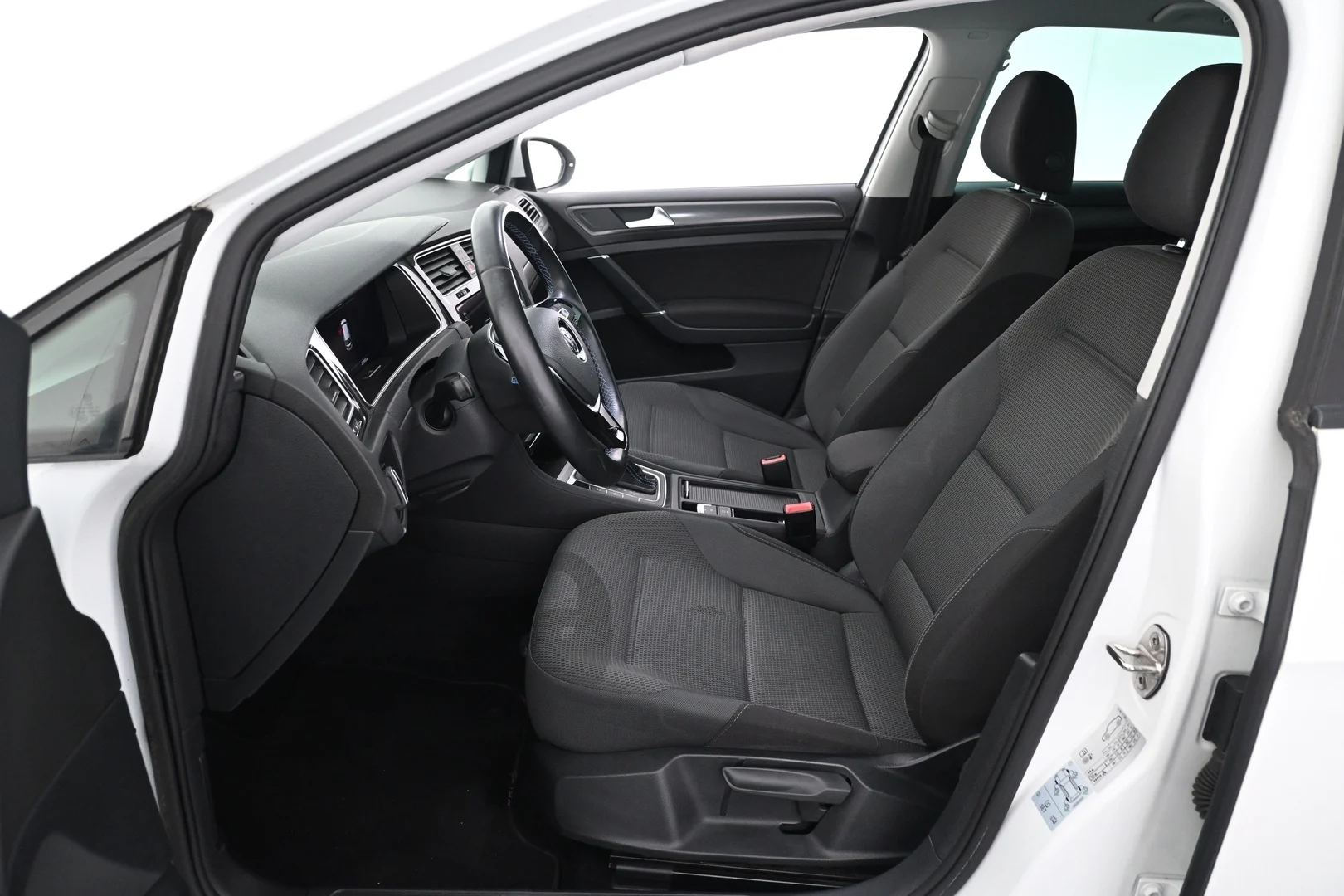 Car Image - 1wnsbnSYrOOyYodzWfT3xU