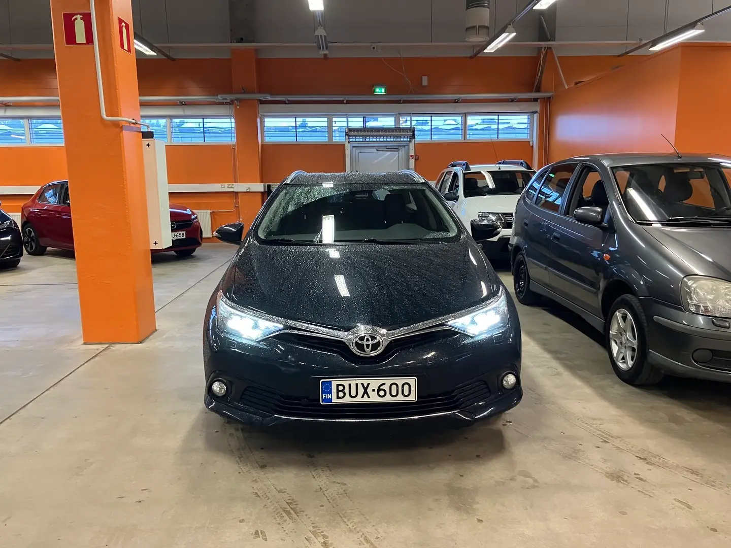 Car Image - 36mcxb607HEXT1jAcGvtdh