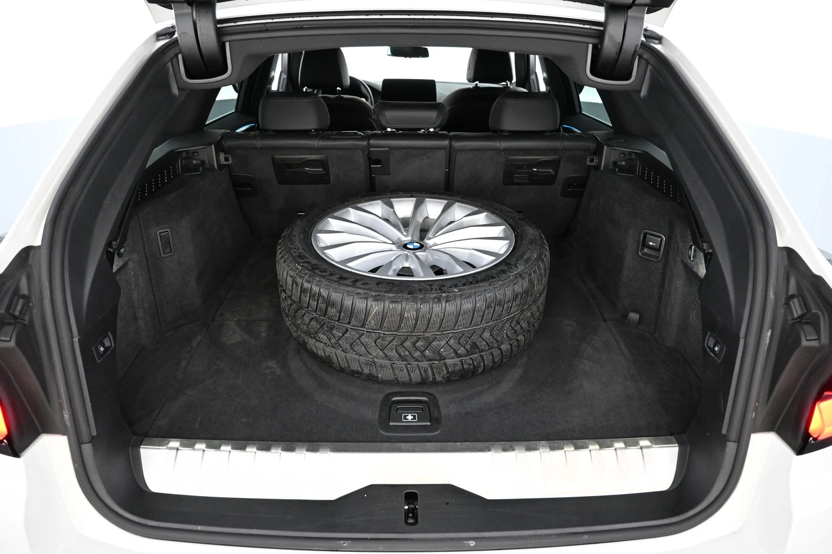 Car Image - 13BBaEFty6nBOejdX9DZAd