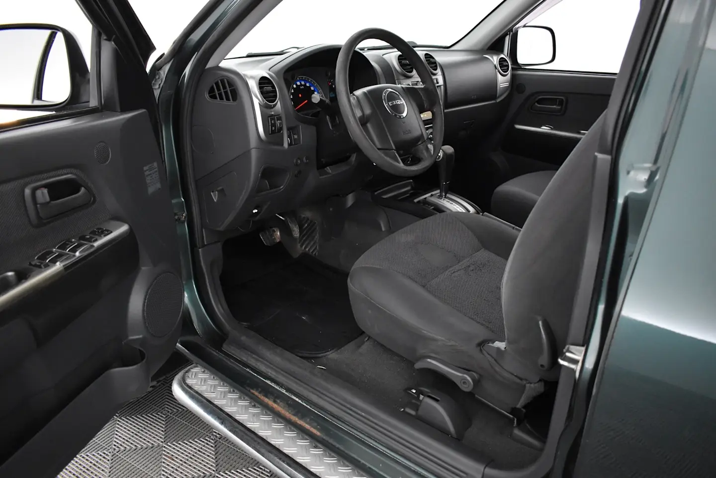 Car Image - 2ojE1G35dR9V5XBMplednM