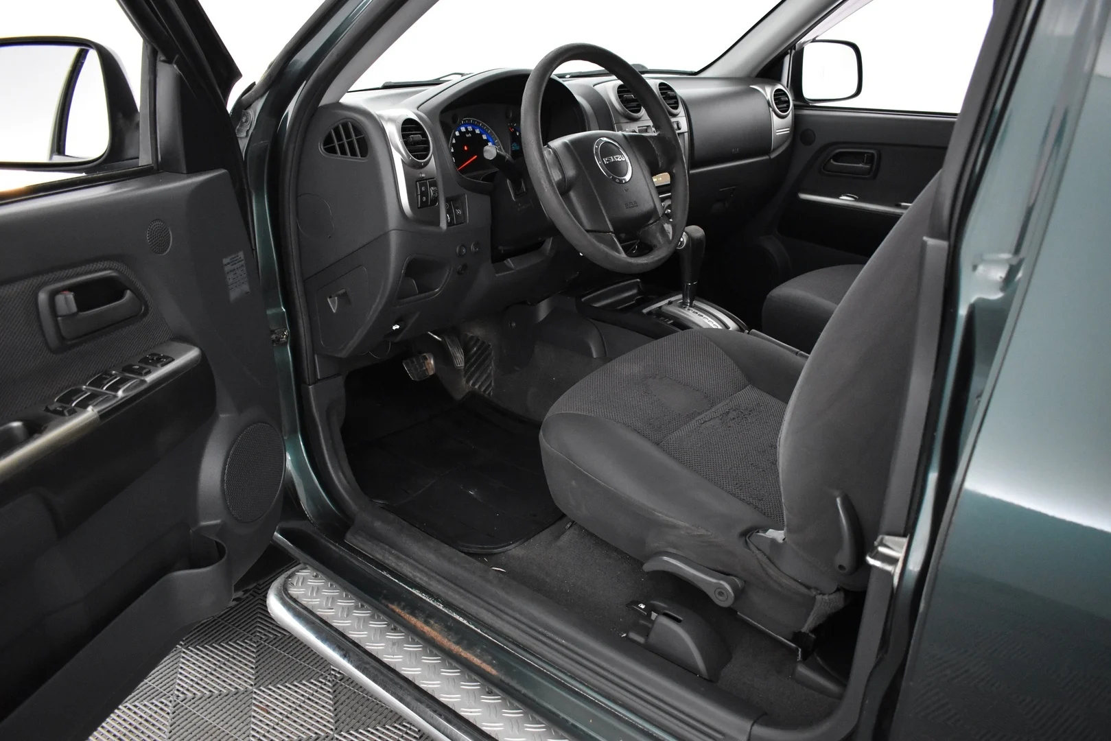 Car Image - 2ojE1G35dR9V5XBMplednM