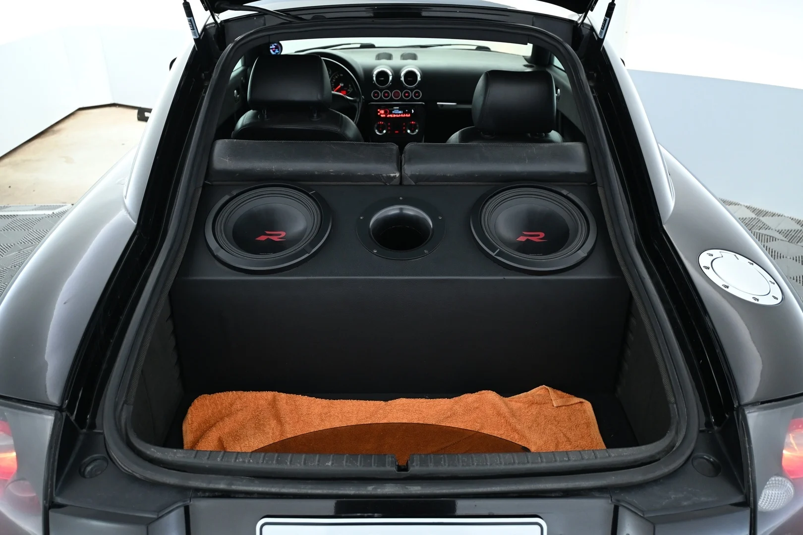 Car Image - 6VxtQi8Kj6qOXzelgtaZ67