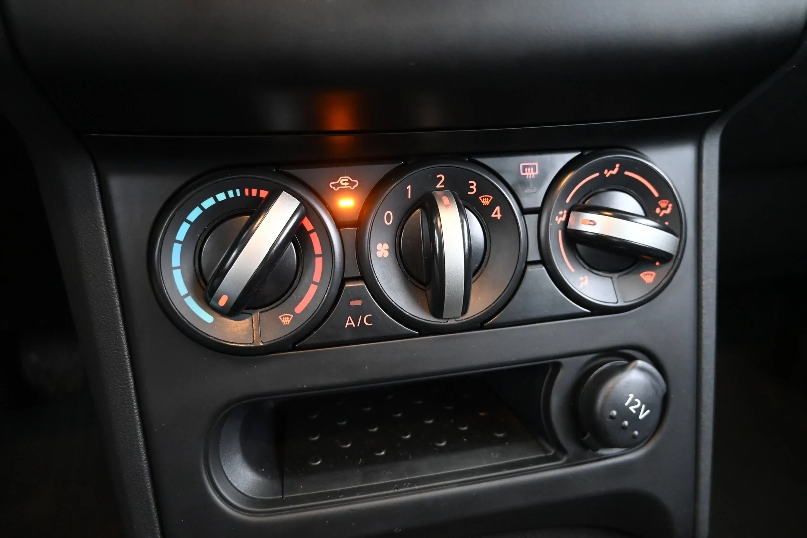 Car Image - 2w3ojNBYFvnUCZ57Q65LEN