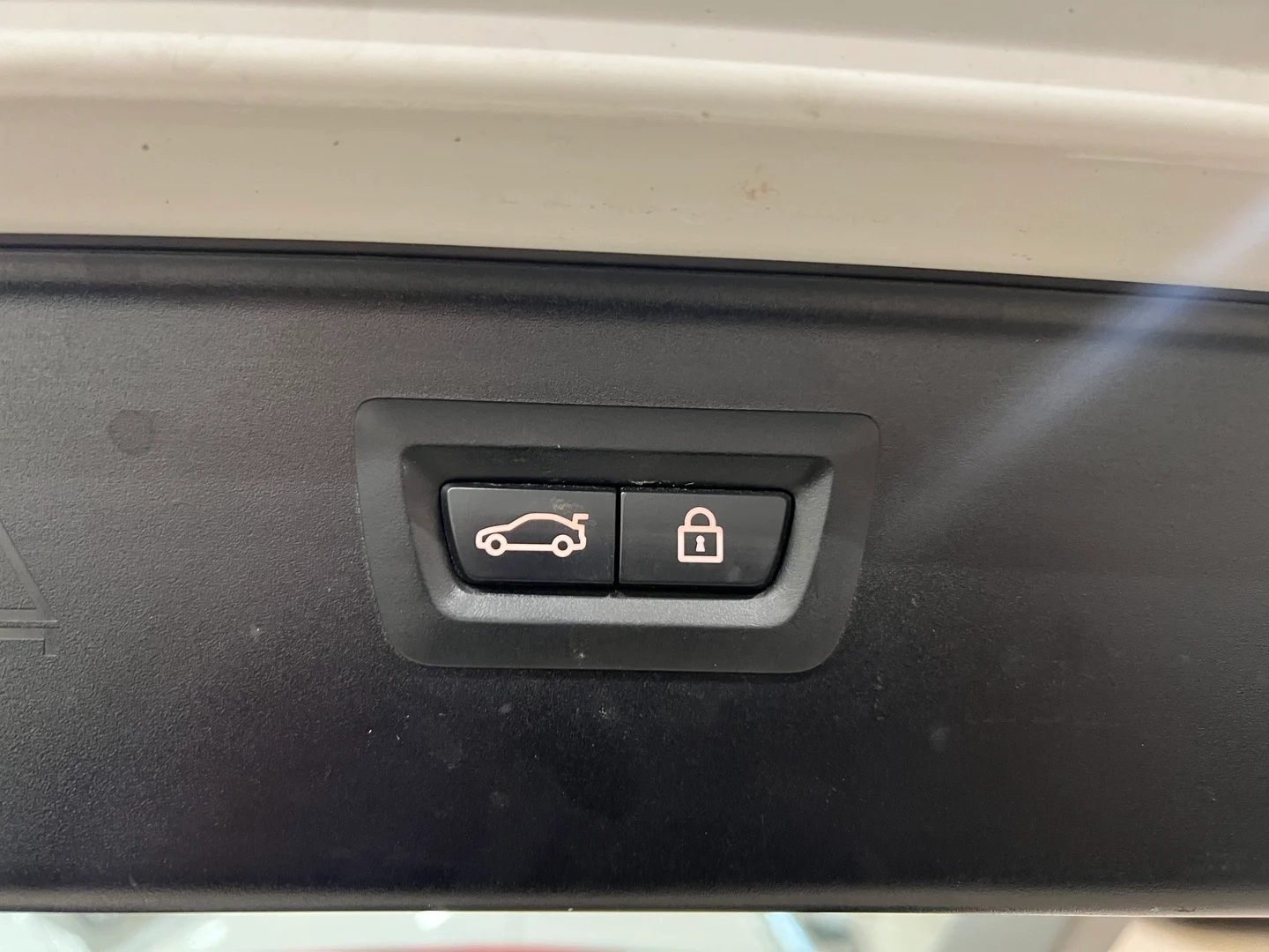 Car Image - 30kXWQXJEOuPAxG3UfXuFK