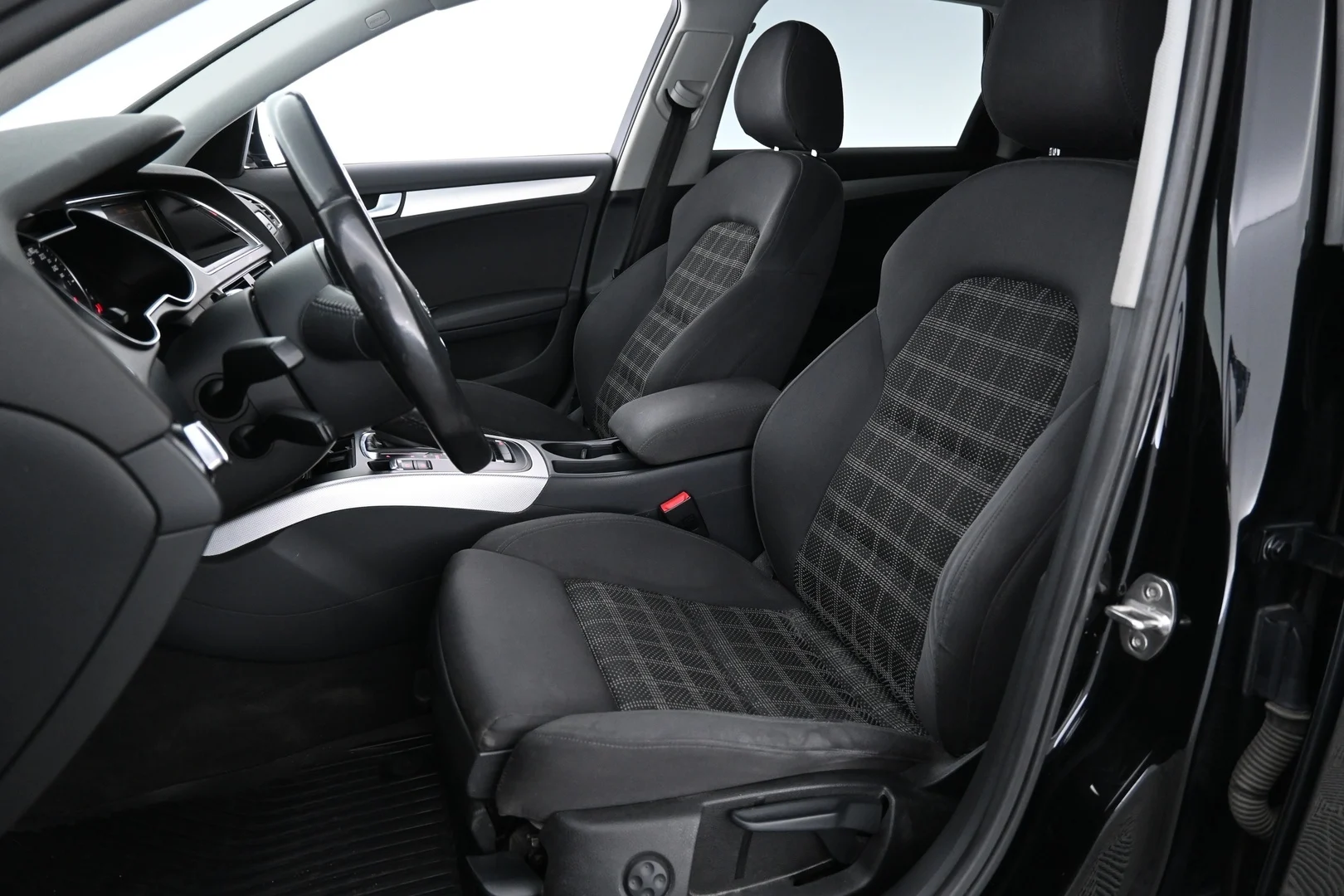 Car Image - 6Quojo29gH4DsfF5qiylfx