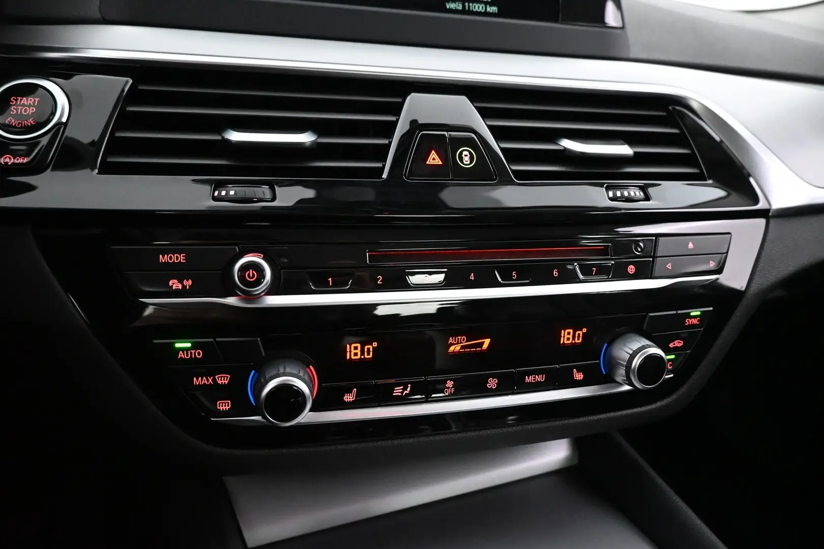 Car Image - 1JErrSYLPTFDCuzLX8pmL9