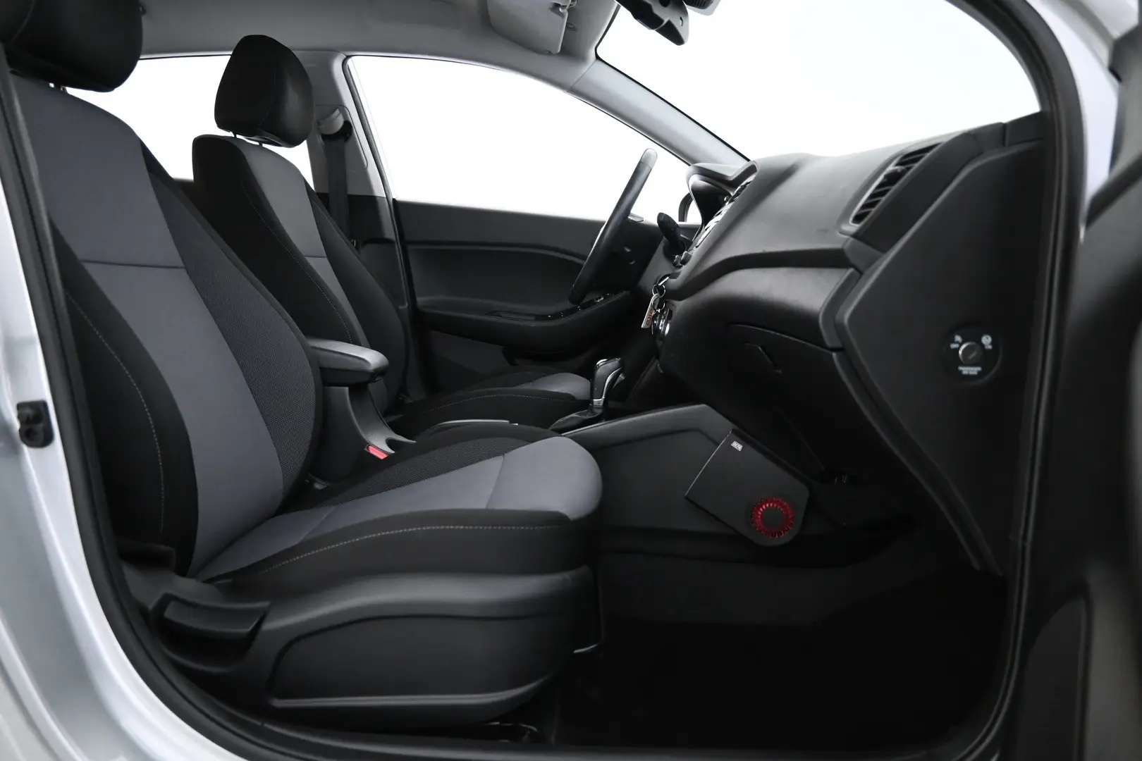 Car Image - 6q1ZojmoIPSLsVUOR7S7qj