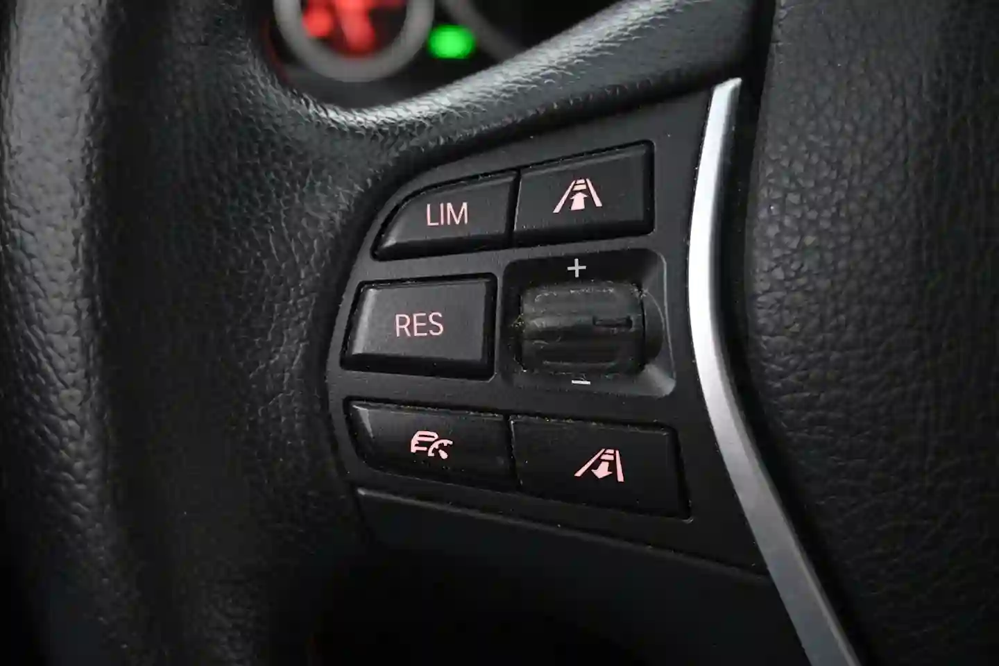 Car Image - 2ljHfzQJ96eazt6w7bmtol