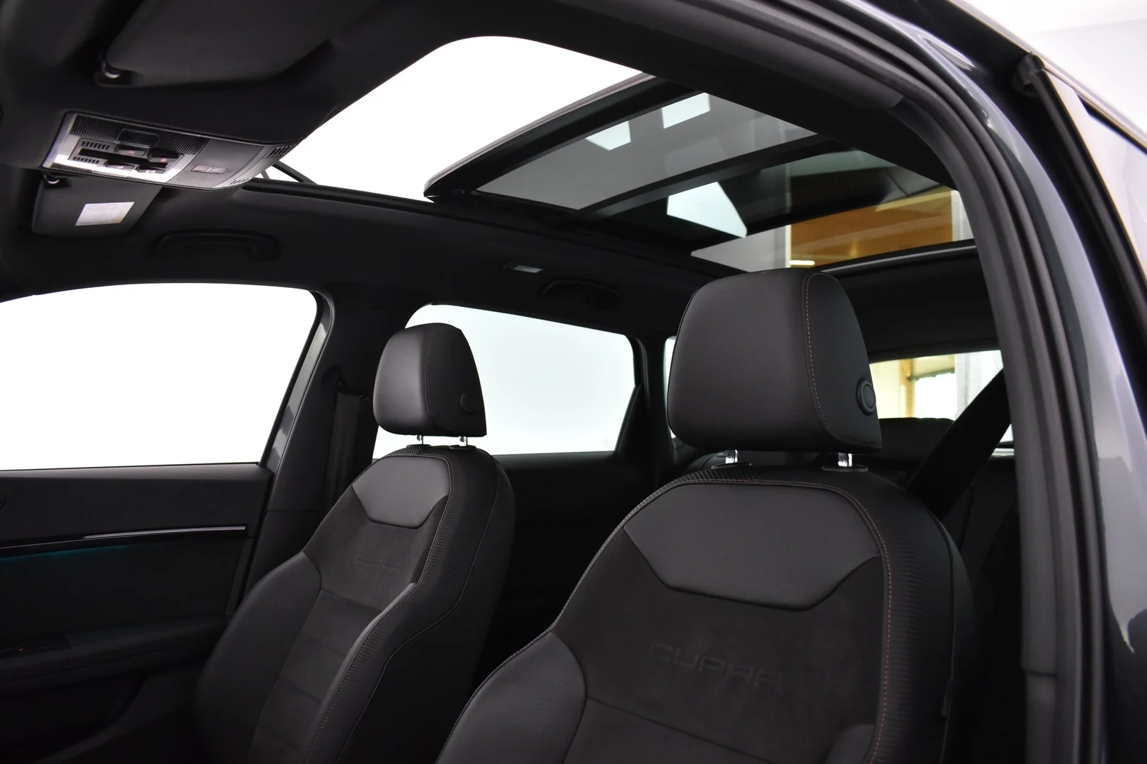 Car Image - 2NJJGaFLSPSKbwHhgDcmLL