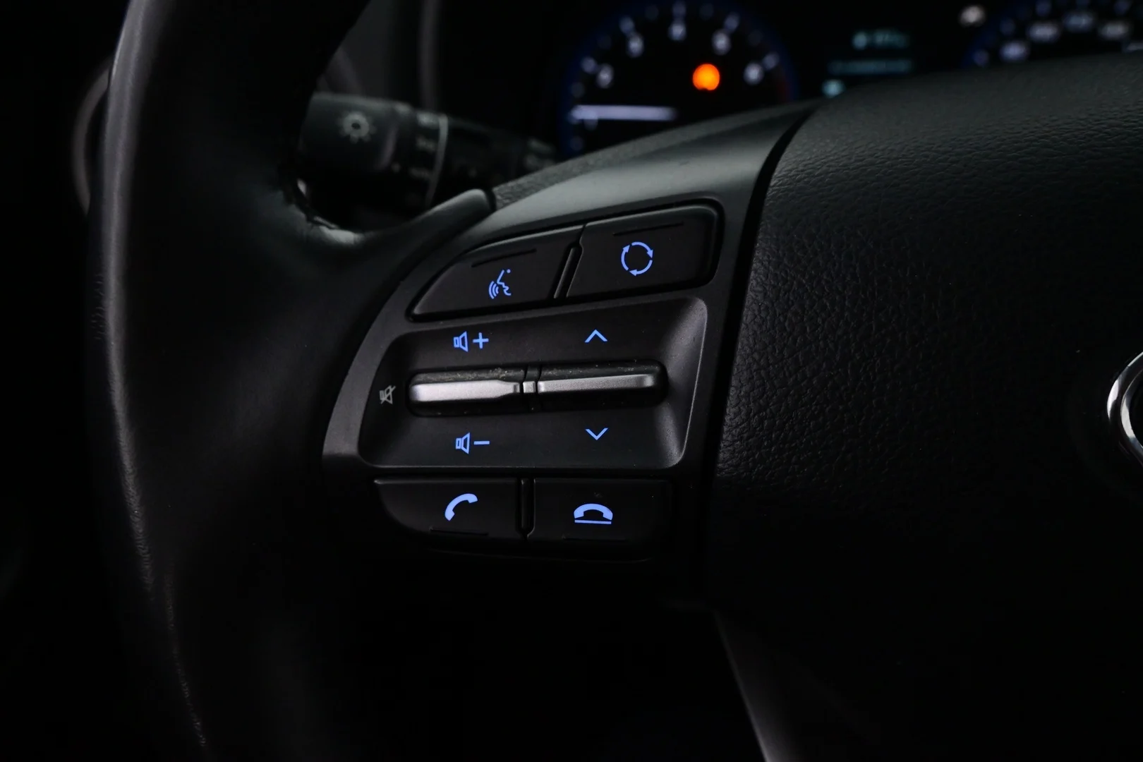 Car Image - 718vc4QVrPQCN7wzQJEz9y
