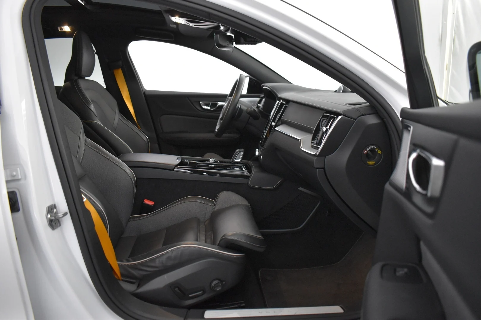 Car Image - 5V7UBXfcEBrf4p1RIDYyct