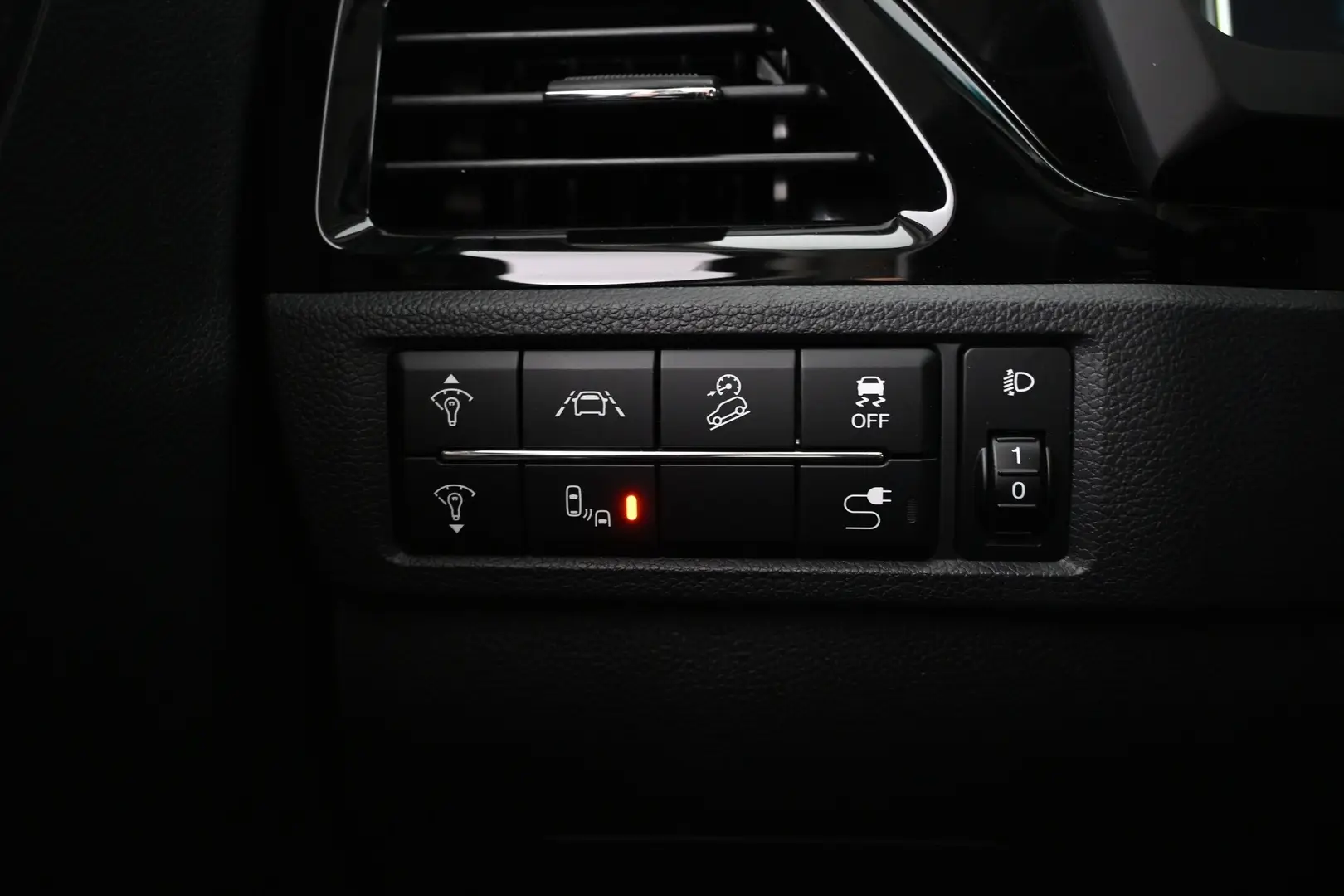 Car Image - jVAfw6u4lGQ85fAcmTYbg