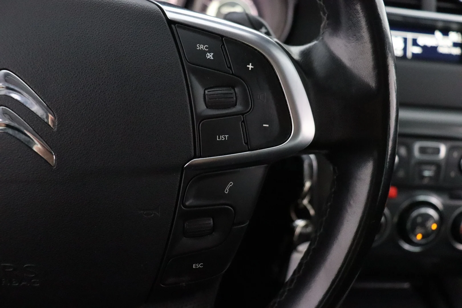 Car Image - 5dUZJCH8dMGuO7ZchzzMSZ