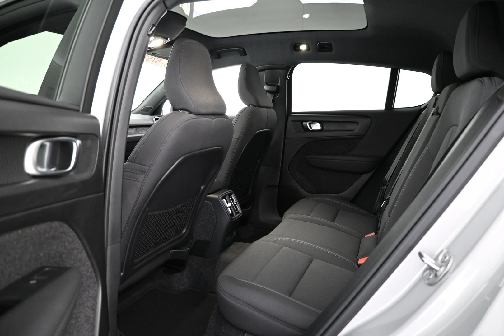 Car Image - 4dyMFSBr8RFKR3EwcYuJxu