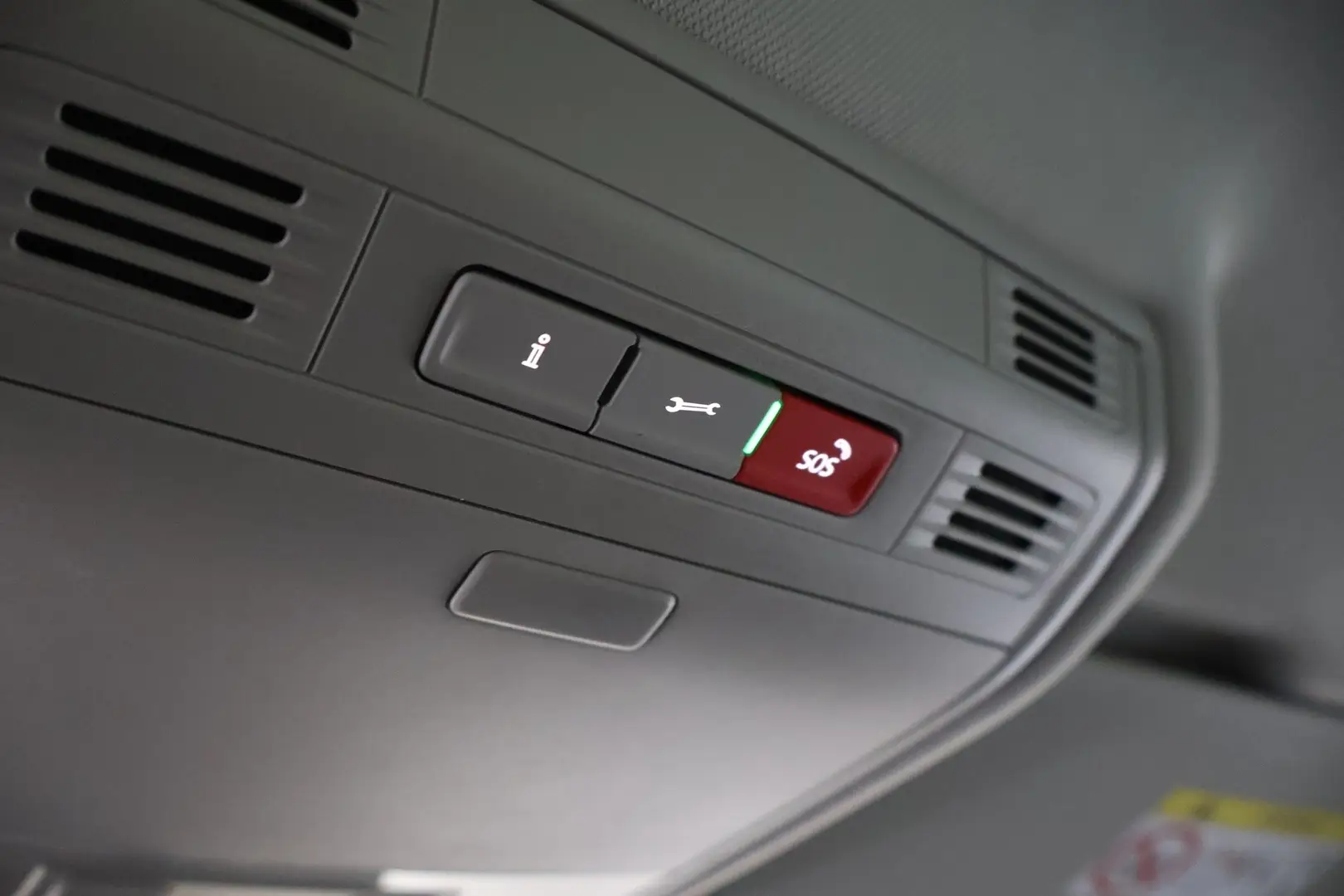 Car Image - 3iuRsQxIUsI2AMWSBKrcfO