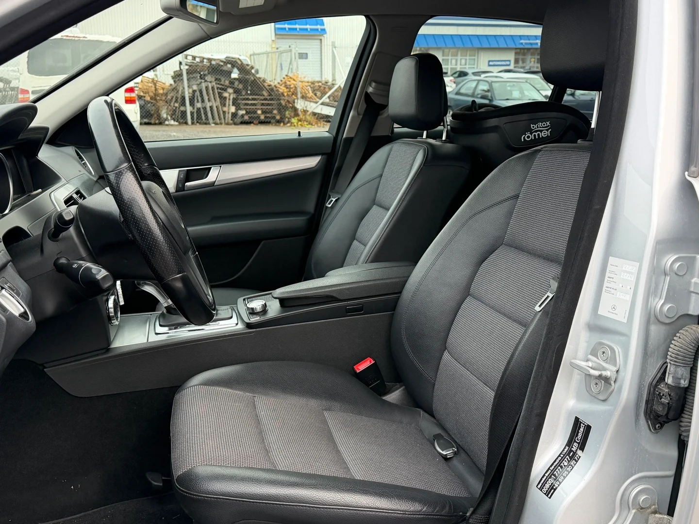 Car Image - 2O7hwF4s11TWypMQhn8PE2