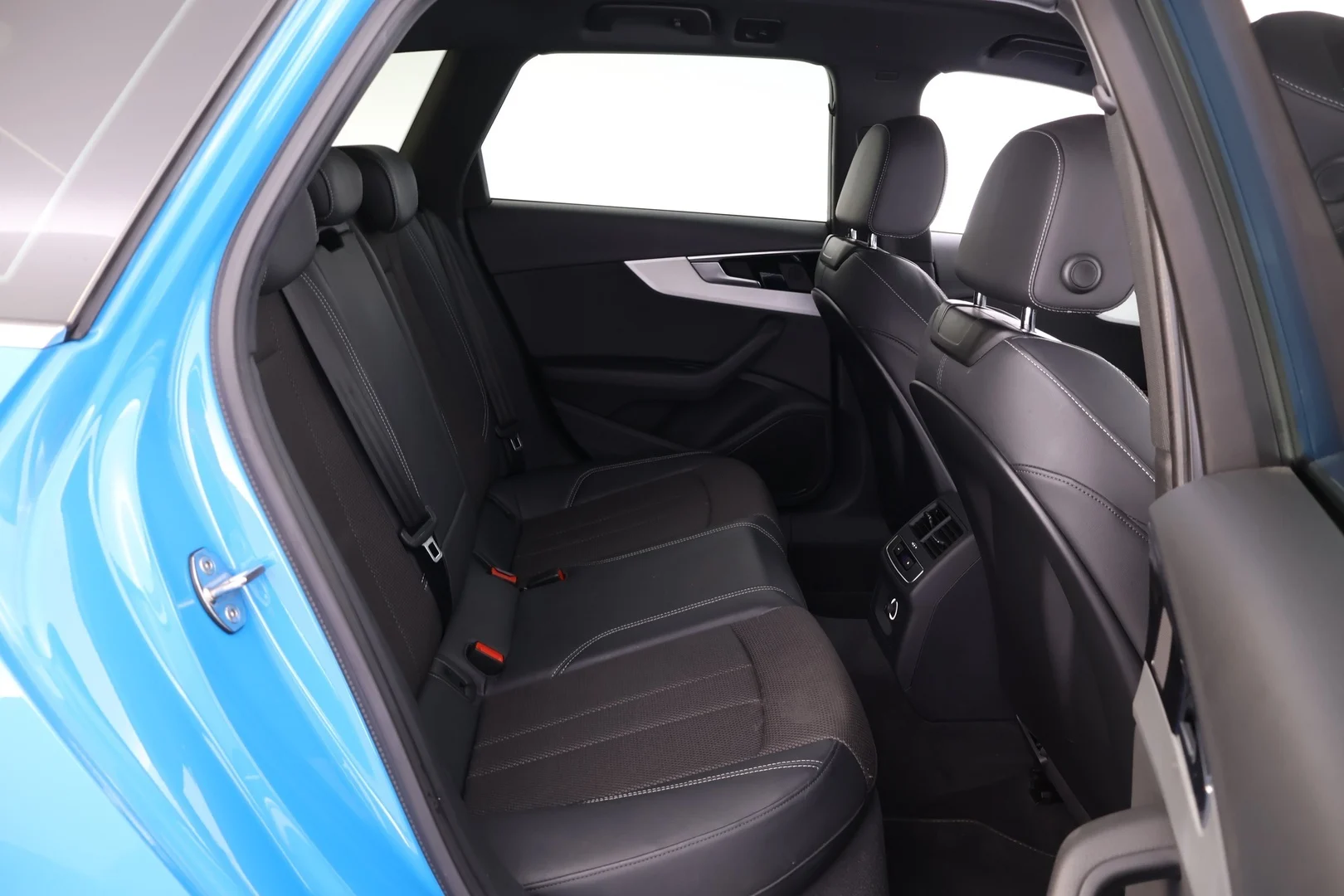 Car Image - 7kuD5DtCrDcIbzlwBNrxSG